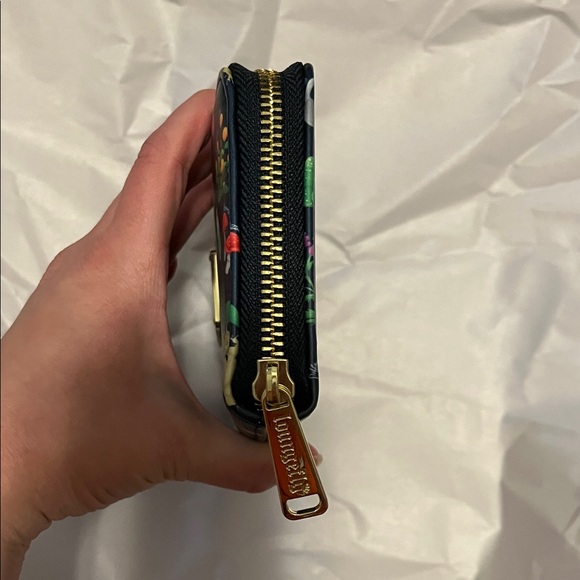 Loungefly Harry Potter Herbology Wallet - Picture 3 of 6